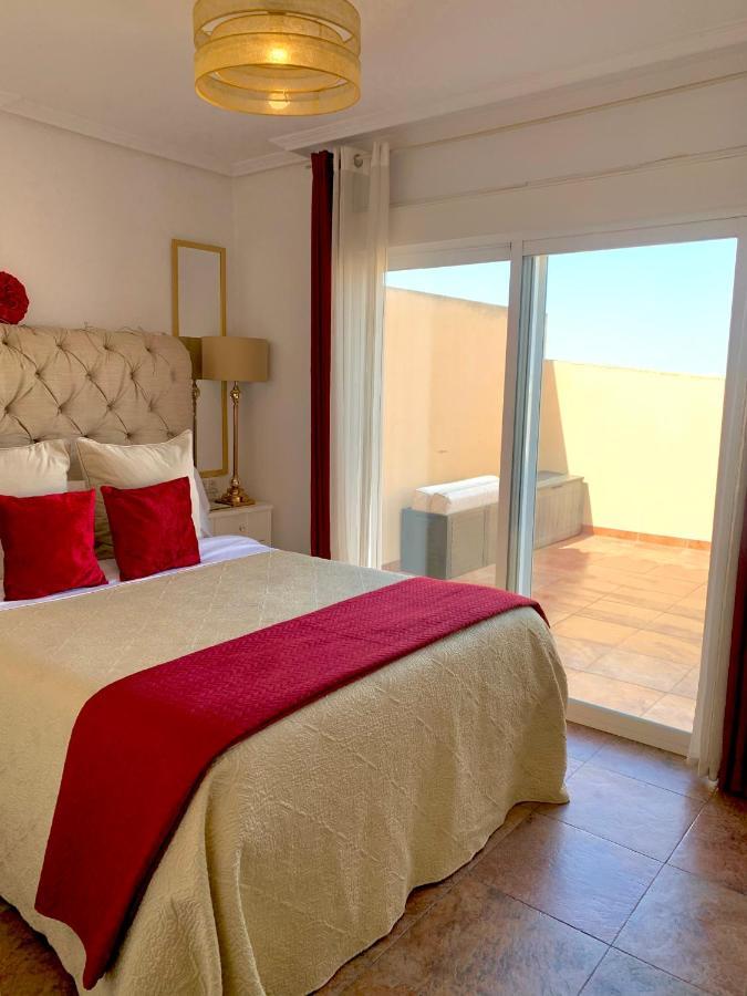 Atico Deluxe Entre Centro Y Playa Salinas Con Terraza, Wifi, Piscina Climatizada, Gym, Sauna Y Garaje -Smart Tv Roquetas de Mar Exterior foto