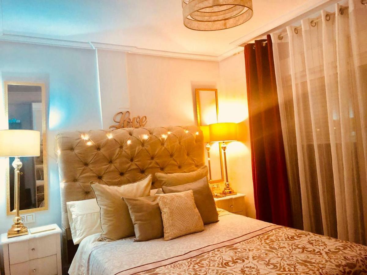 Atico Deluxe Entre Centro Y Playa Salinas Con Terraza, Wifi, Piscina Climatizada, Gym, Sauna Y Garaje -Smart Tv Roquetas de Mar Exterior foto